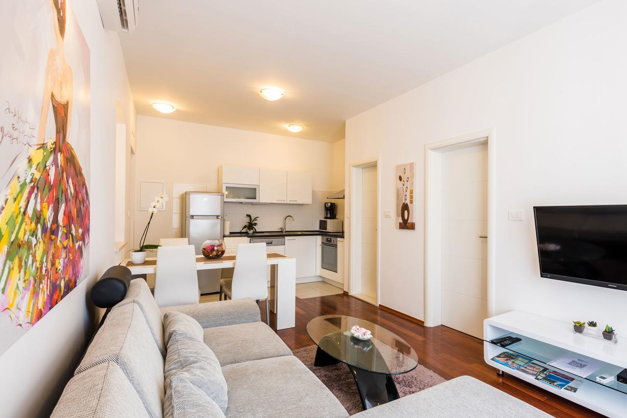Fairy Of The Seas Apartments Split Bagian luar foto