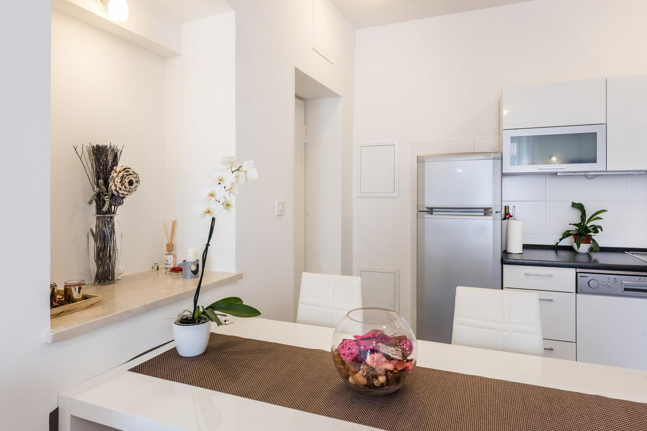 Fairy Of The Seas Apartments Split Bagian luar foto