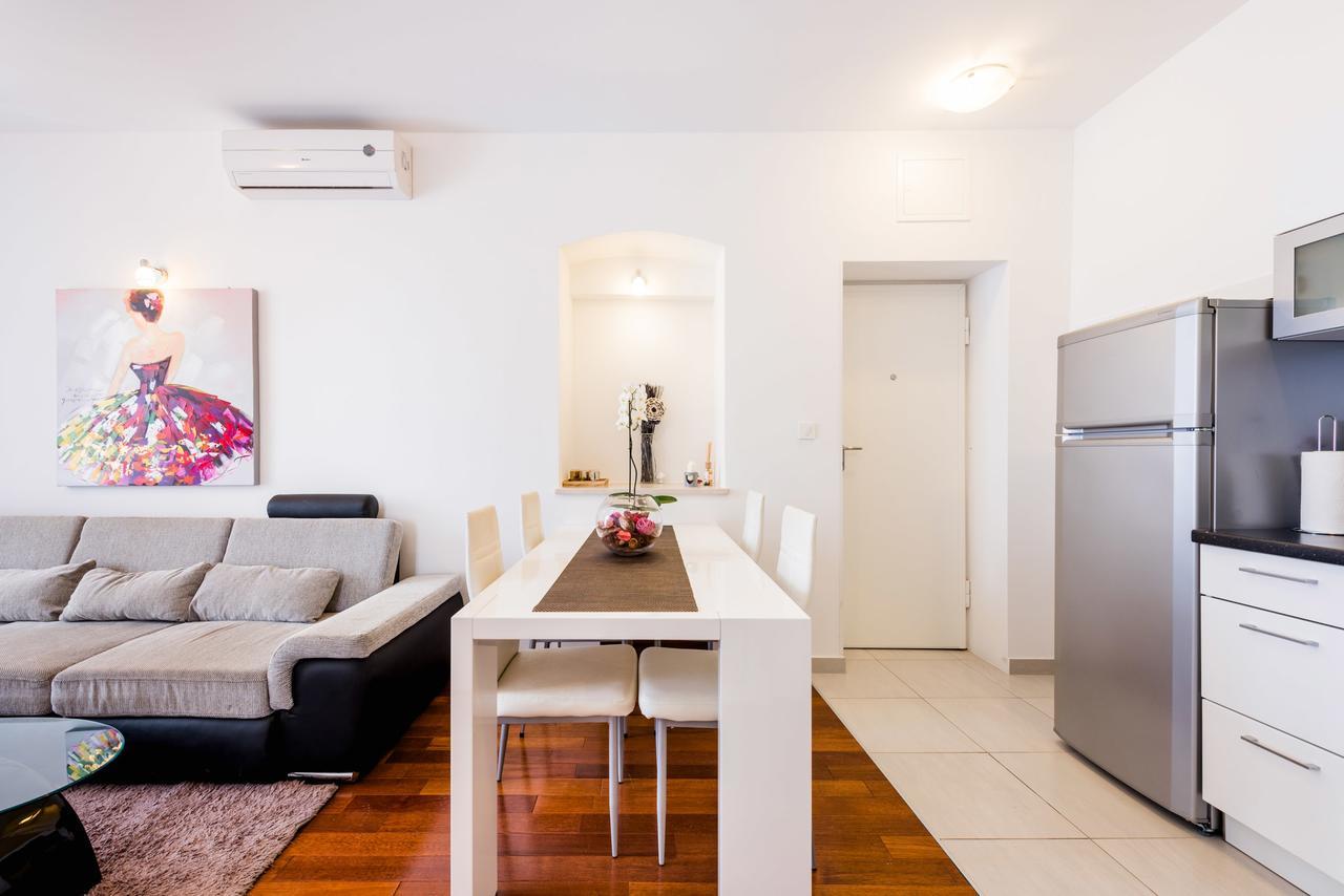 Fairy Of The Seas Apartments Split Bagian luar foto